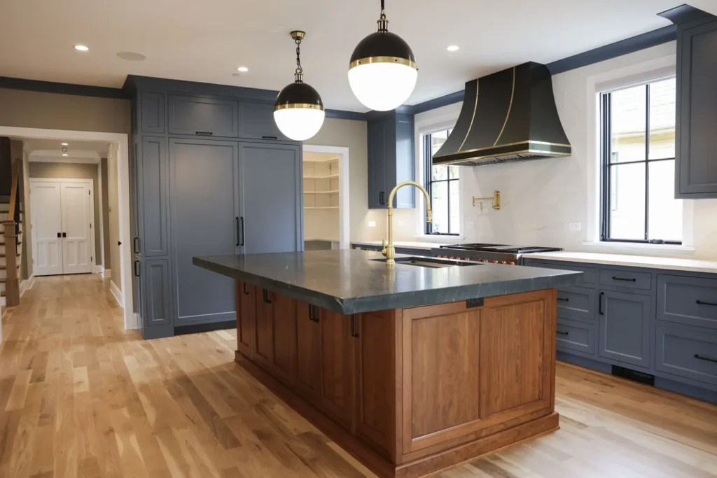 Two-Tone Kitchen