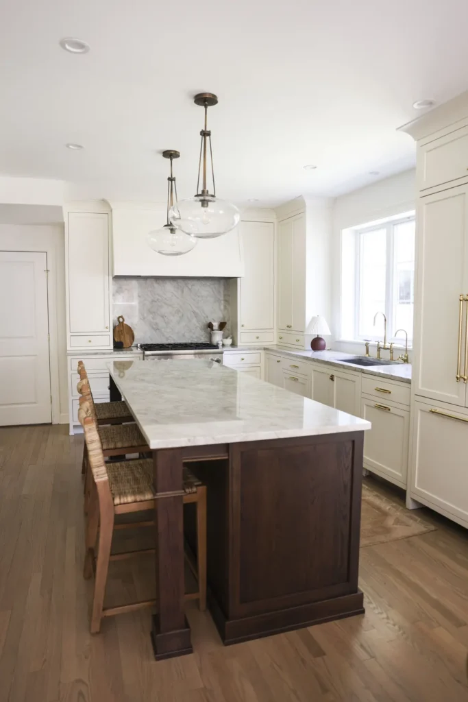 White Inset Kitchen with Dark Island